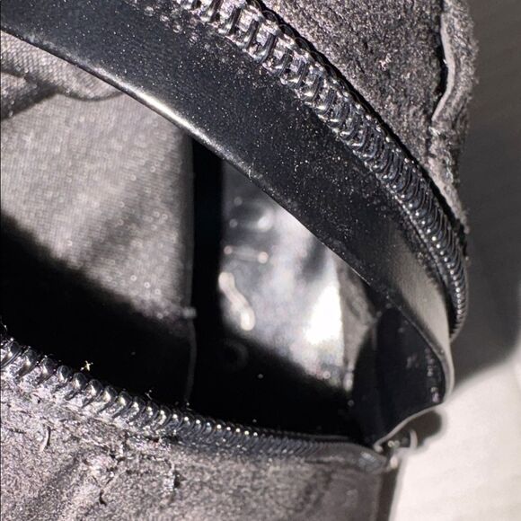 Elegant Black Knee-High Women's Boots - Picture 7 of 10